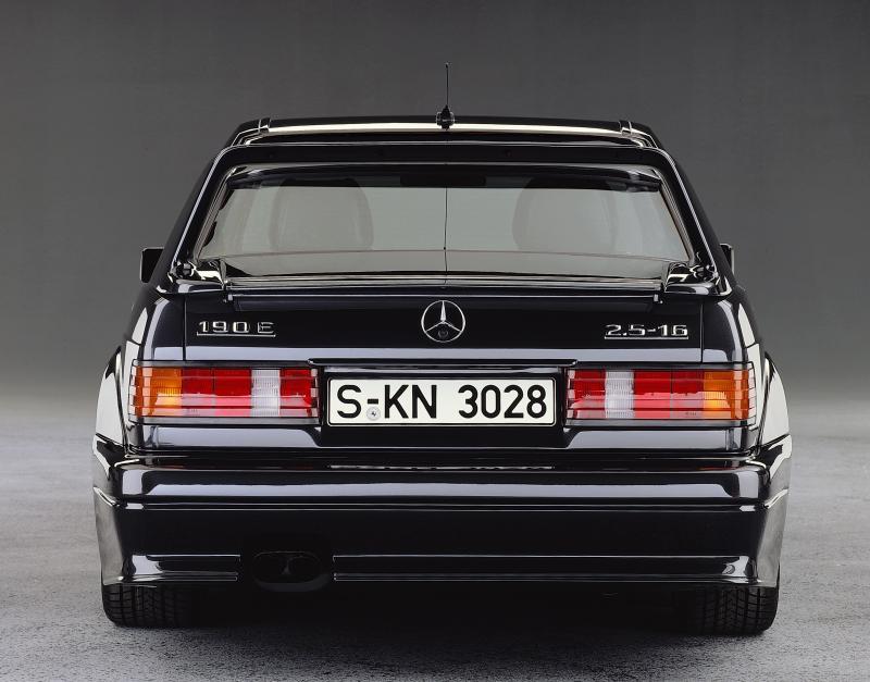  - Mercedes-Benz 190 E 2.5-16 Evo II | Les photos de la berline sportive des années 90