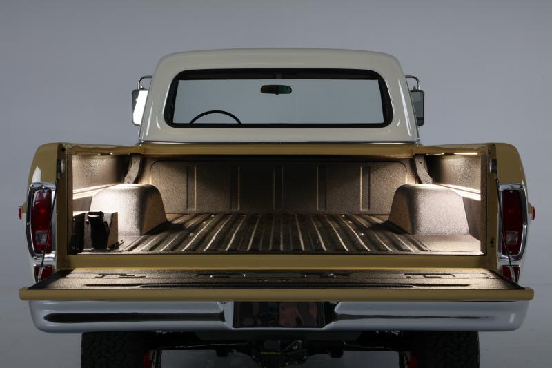  - Ford F-100 Reformer by ICON | Les photos du pick-up américain restomod