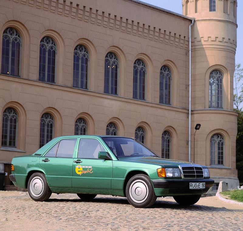 Mercedes-Benz 190 électrique | Les photos de la berline “verte” des années 90