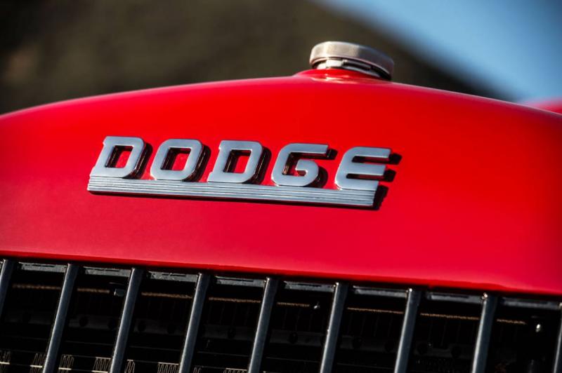 Dodge Power Wagon by Legacy | Les photos du truck américain restomod
