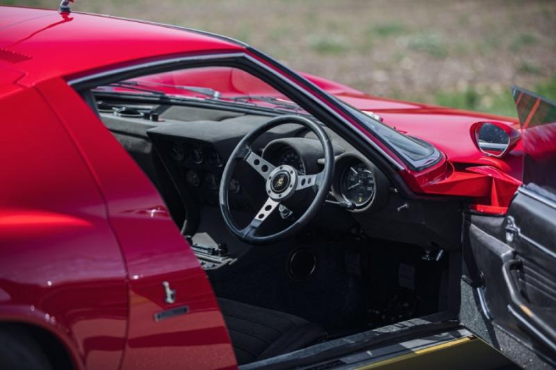 Lamborghini Miura SV | Les photos de la "supercar" en conduite à droite