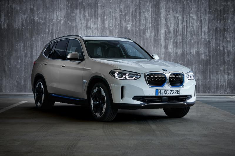 BMW iX3 : les photos officielles du SUV familial premium électrique