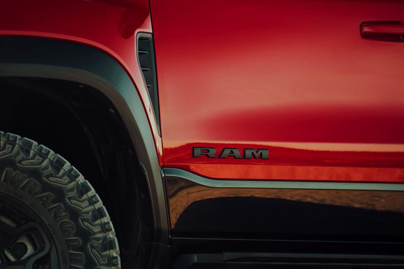 Dodge RAM 1500 TRX | les photos officielles du pick-up de 702 chevaux