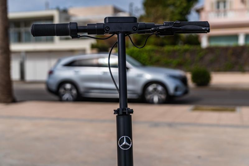 Mercedes escotote | Офіційні фотографії електричного скутера
