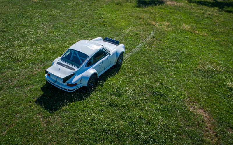 Porsche 911 Safari style | Les photos de la sportive préparée pour le rallye