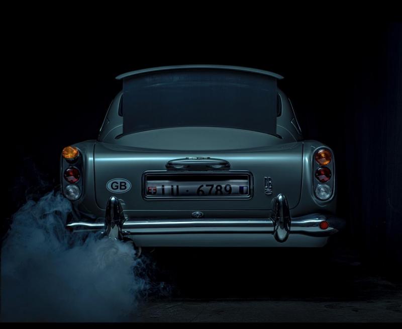  - Aston Martin DB5 | les photos de la voiture de James Bond vendue 200.000$ sans moteur