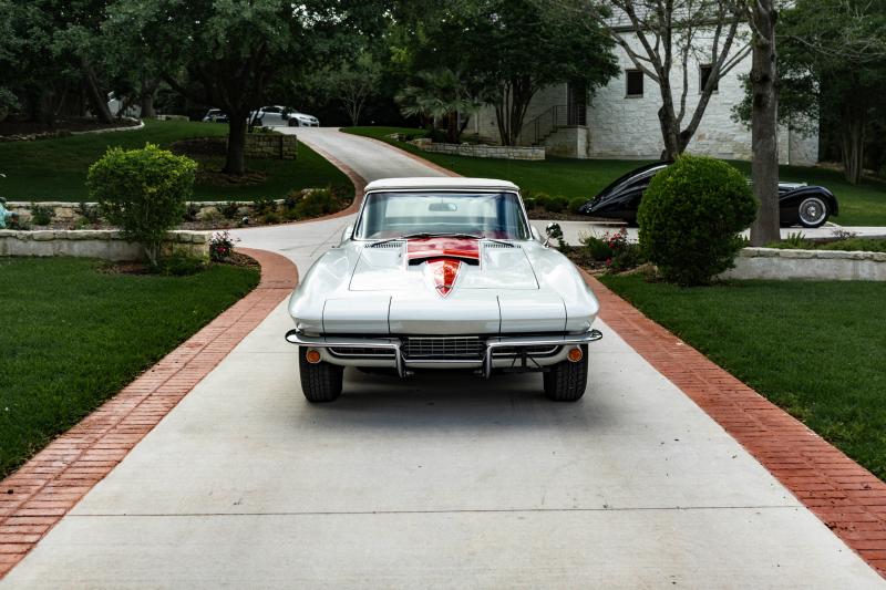  - Chevrolet Corvette C2 Stingray 1967 | Les photos de la sportive américaine
