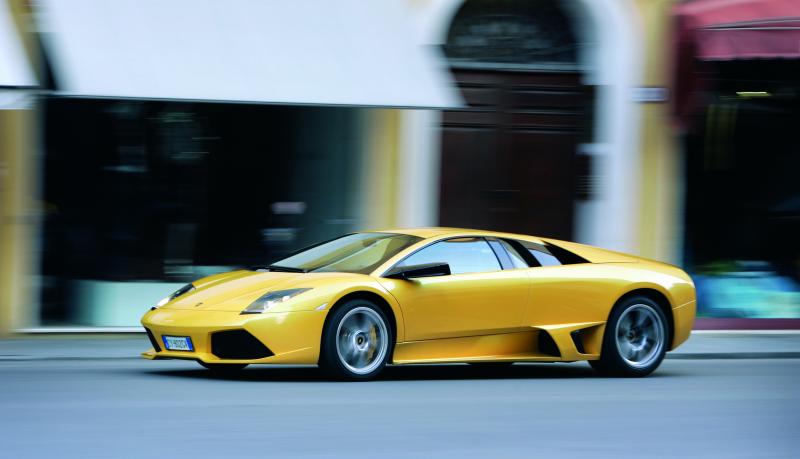 Dans le garage de Tony Parker | Lamborghini, Ferrari et DeLorean