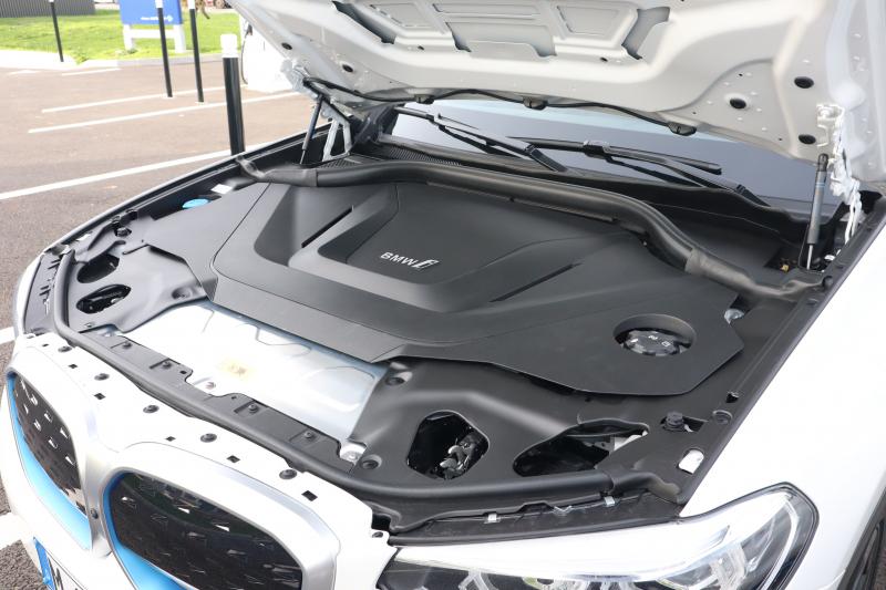 BMW iX3 | Toutes les photos de l’essai du SUV électrique