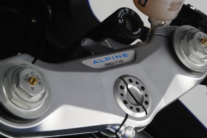 MV Agusta Superveloce Alpine | Les photos de la moto en série limitée