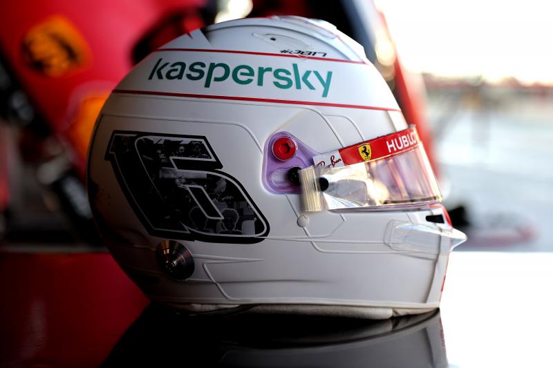  - Danke Seb | les photos du casque de Charles Leclerc pour le dernier Grand Prix de Vettel chez Ferrari