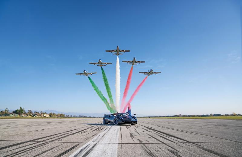 Pagani Huayra Tricolore | la supercar italienne en 6 points
