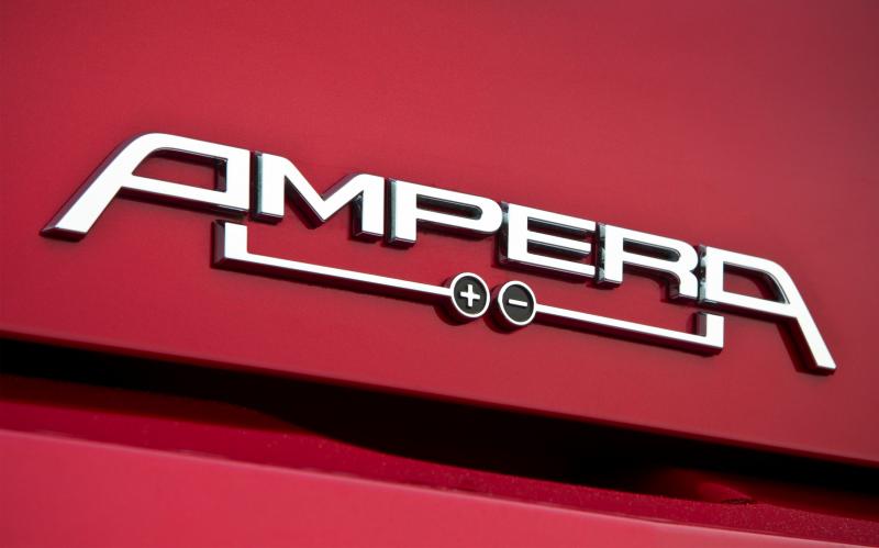  - Opel Ampera | Les photos de la berline hybride atypique