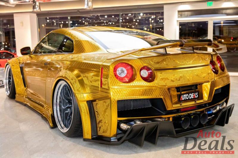 - Nissan GT-R en or | les photos