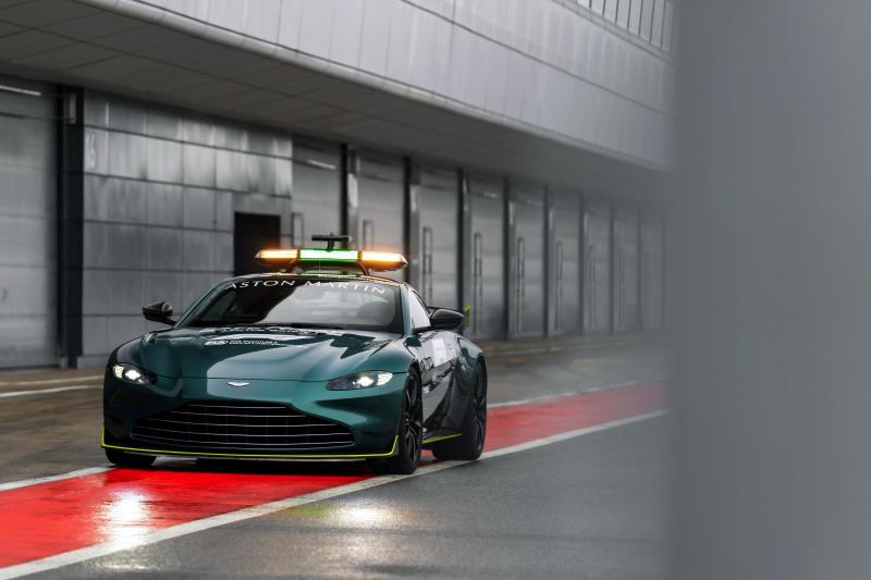 Aston Martin Vantage et DBX | Les photos des nouvelles Safety Car britanniques