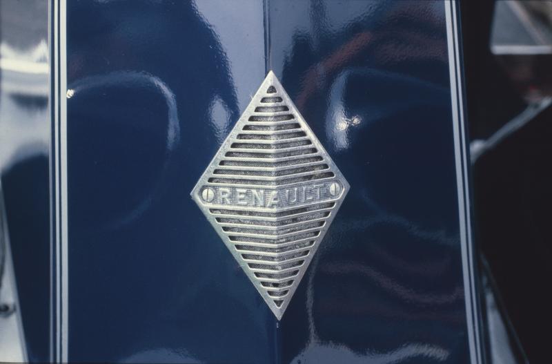  - Renault | les logos du constructeur de 1900 à 2021