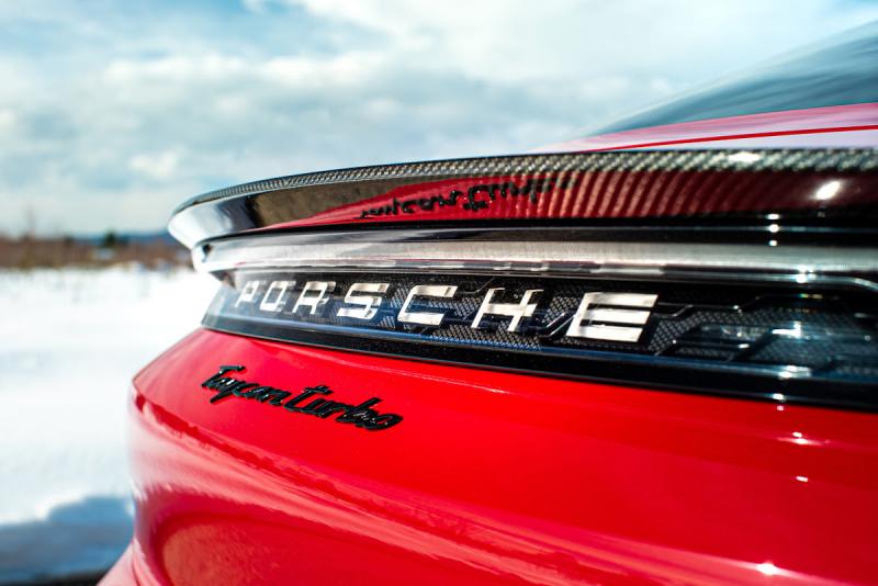 Porsche Taycan Turbo S by Zyrus | Les photos du bolide électrique préparé