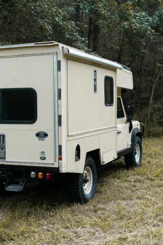 - Land Rover Defender x Osprey : les photos du camping-car de 1990
