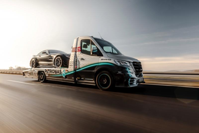  - Mercedes Sprinter “AMG Petronas” by Kegger | Les photos de la super-dépanneuse