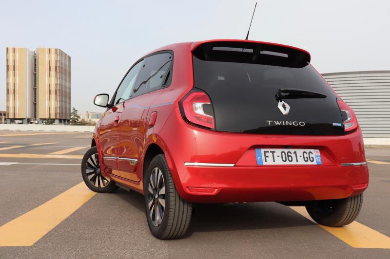  - L'électrique au quotidien | Renault Twingo Electric vs Renault Zoé