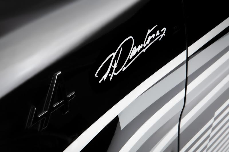 Alpine A110S by Felipe Pantone | Les photos de l’oeuvre sur roues