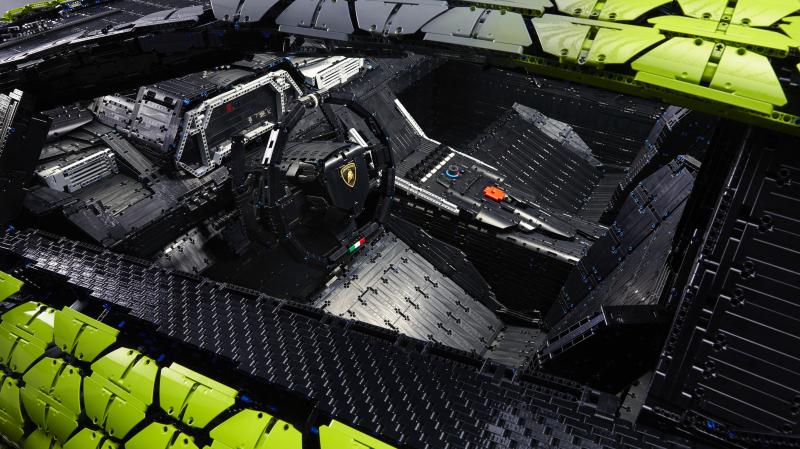  - Lamborghini Sián FKP 37 by Lego | Les photos de l’hypercar grandeur nature