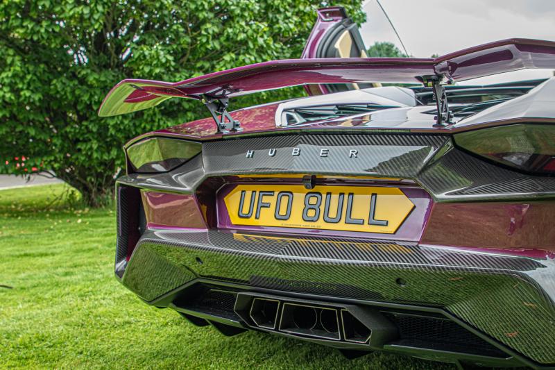  - Lamborghini Aventador | Huber livre son premier modèle customisé en Angleterre