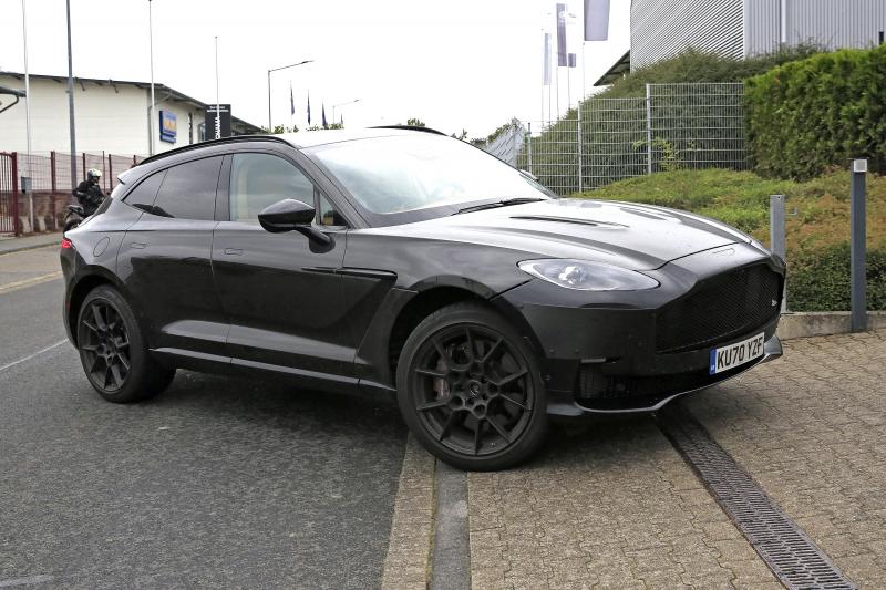  - Aston Martin DBX (2022) | Les photos du prototype de SUV restylé