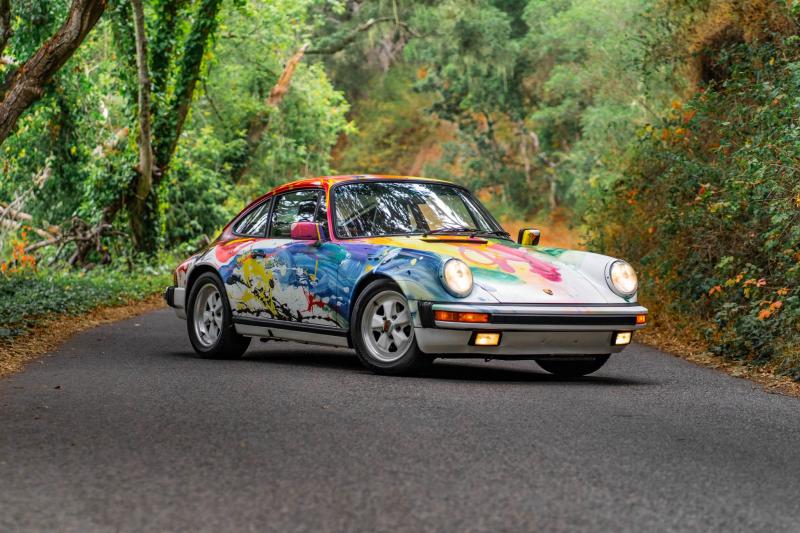  - Porsche 911 Carrera 3.2 Art Car | Les photos du modèle à vendre chez BaT