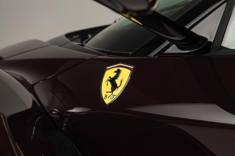  - Ferrari LaFerrari Vinaccia | l'exemplaire unique aux enchères