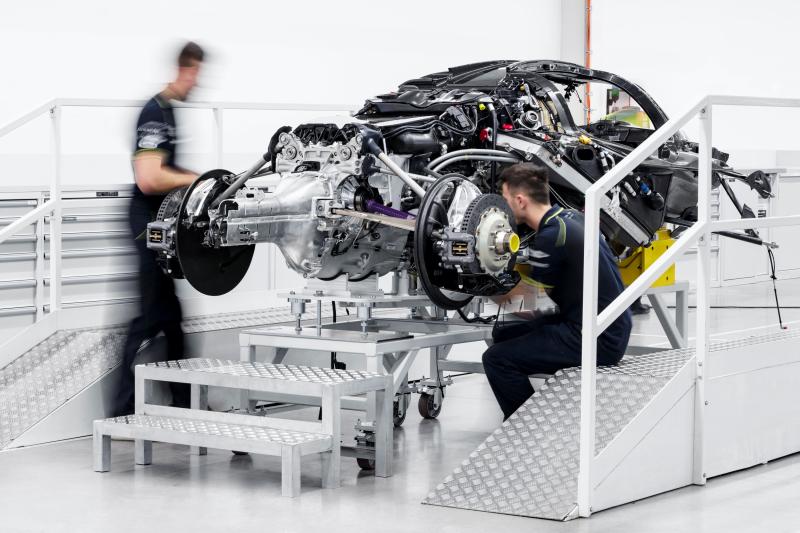 L’Aston Martin Valkyrie en production | Dans les coulisses de l’usine de Gaydon