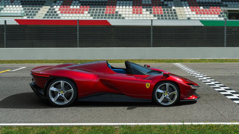  - Ferrari Daytona SP3 | Les photos de la supercar à toit targa