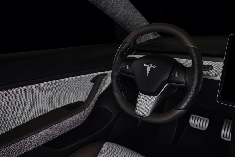 Tesla Model 3 by Vilner | Les photos de la berline 100% électrique