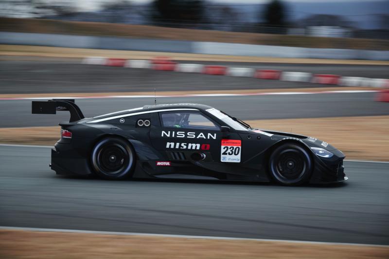 Nissan Z GT500 | Les images de la 400Z modifiée pour le circuit