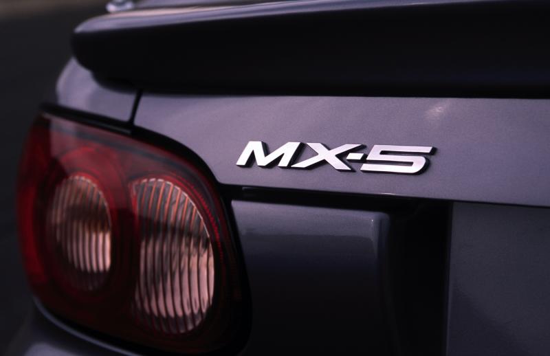 Mazda MX-5 Miata (2004) | les photos officielles