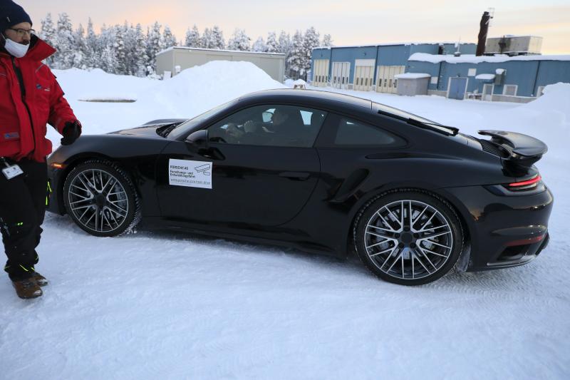 Porsche 911 Turbo restylée | Les spyshots de la sportive allemande