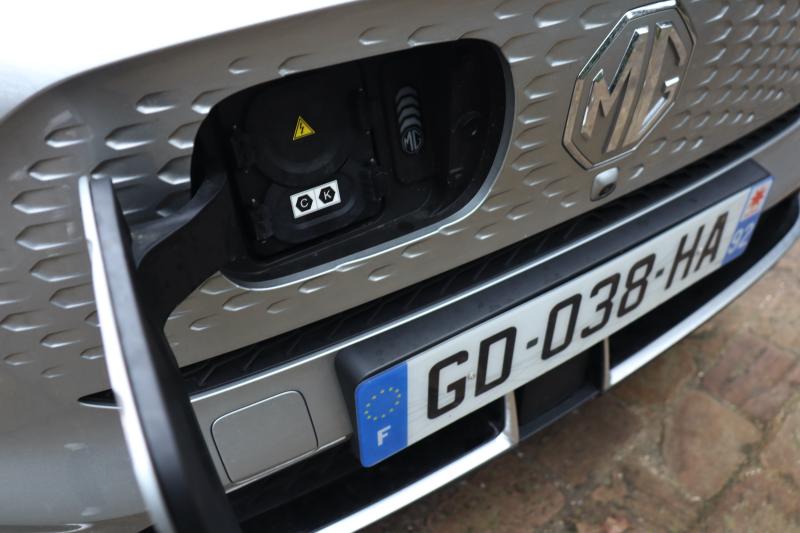 Essai MG ZS EV restylé | nos photos du SUV compact chinois