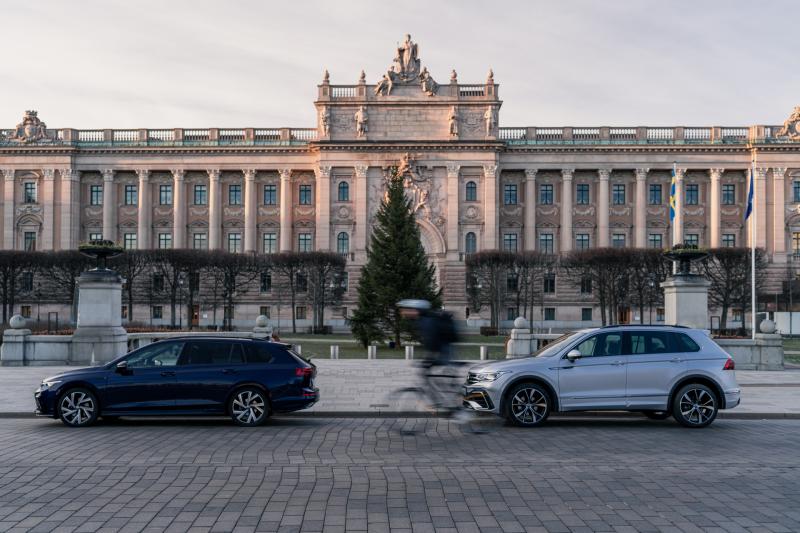 Volkswagen Golf SW vs Volkswagen Tiguan | notre comparatif sur la route du père noël