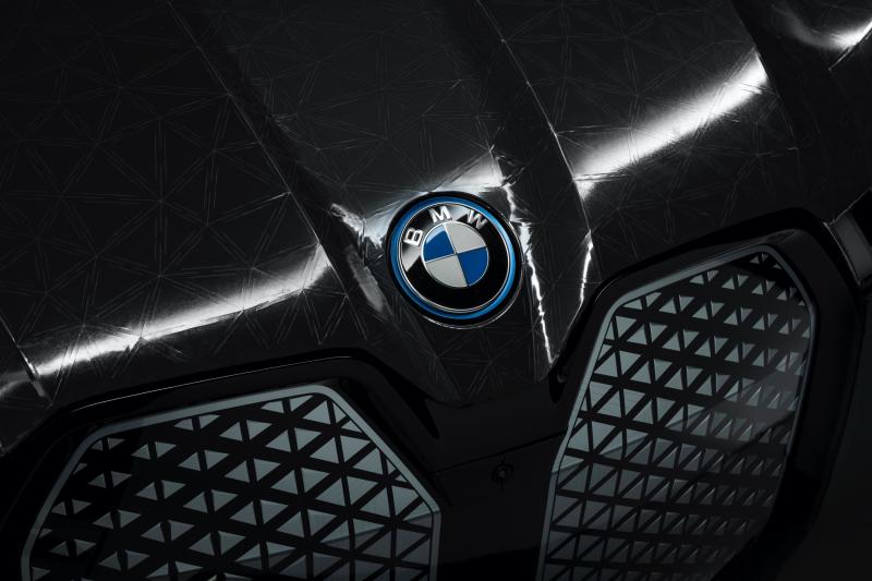 BMW iX Flow | Les photos du SUV électrique qui change de couleur à votre guise