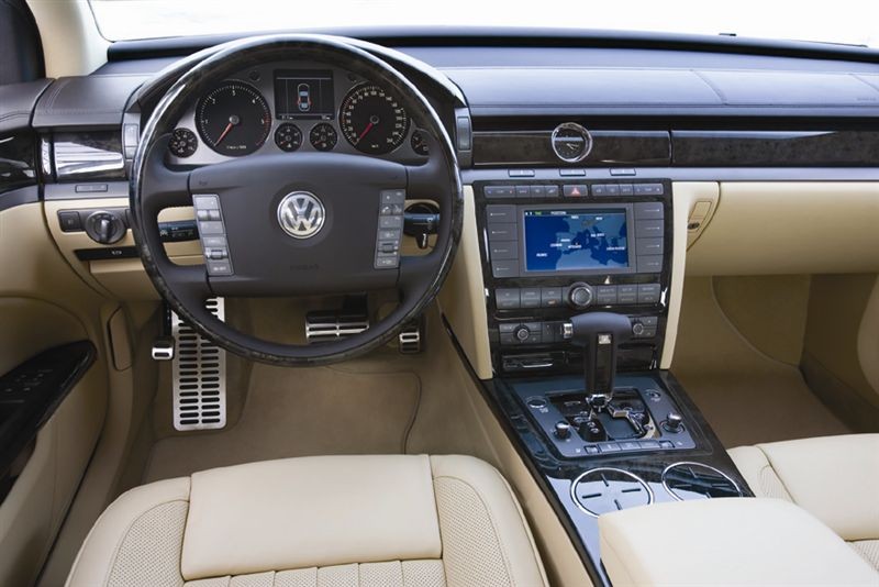  - Volkswagen Phaeton (2007)