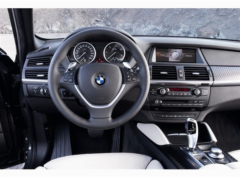  - BMW X6