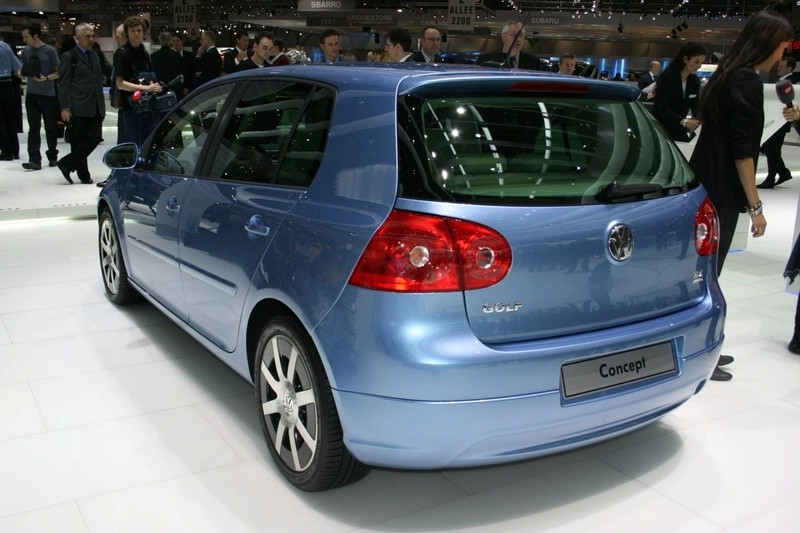  - Volkswagen Golf TDI hybrid concept