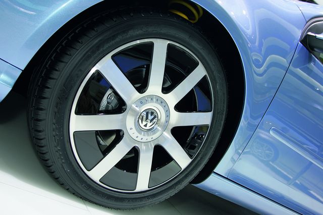  - Volkswagen Golf TDI hybrid concept