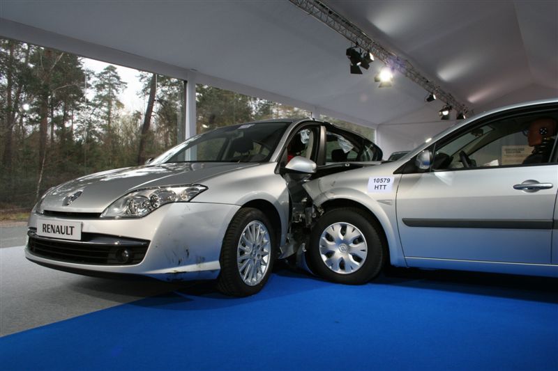 - Test : la sécurité selon Renault