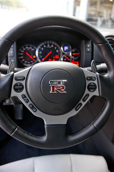  - Nissan GT-R