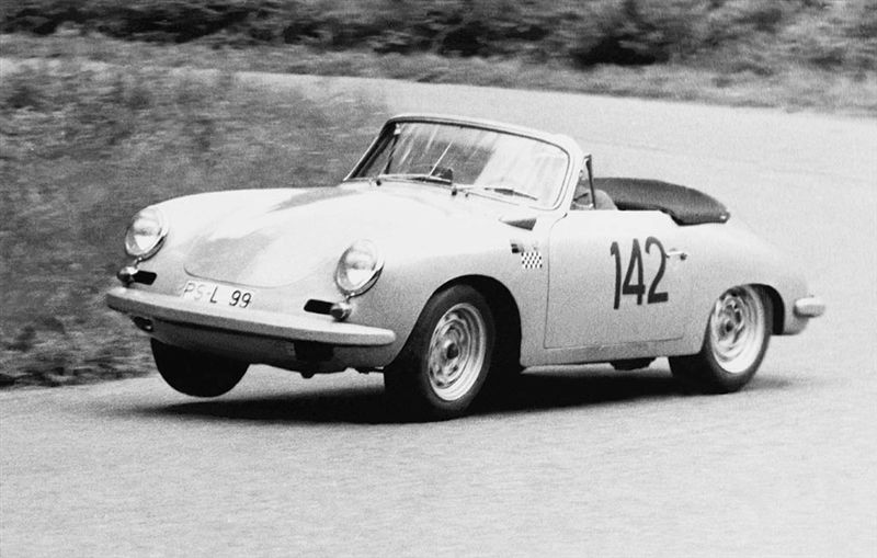  - Dossier 60 ans de Porsche