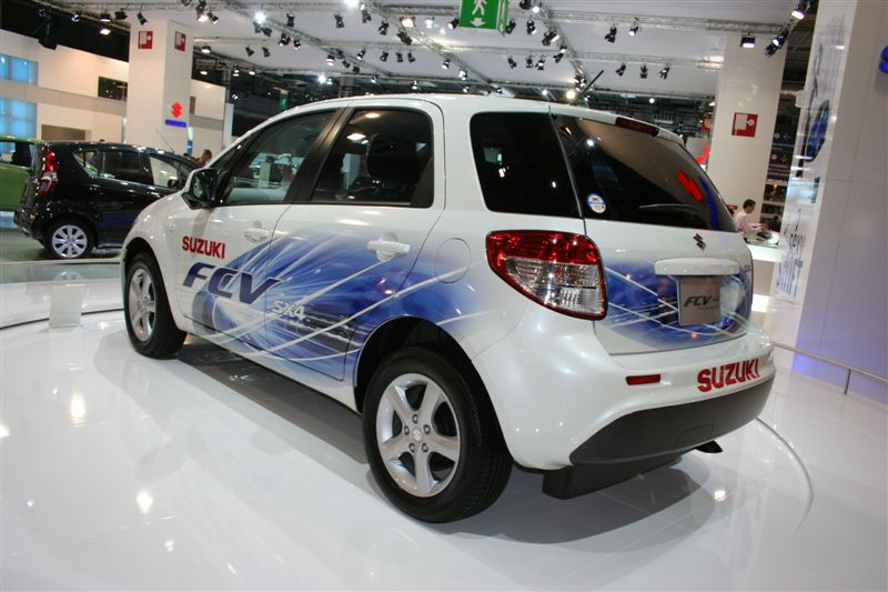  - Suzuki SX4 FCV
