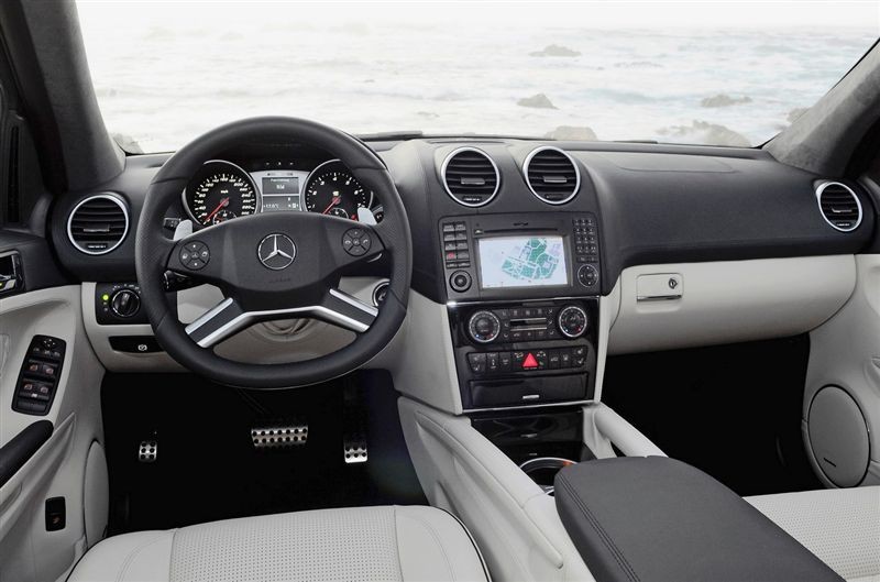  - Mercedes ML63 AMG 10ème Anniversaire et Performance Studio