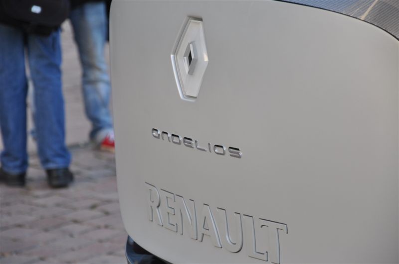  - Renault Ondelios à la Défense