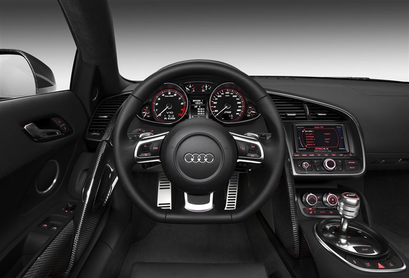  - Audi R8 V10 FSI